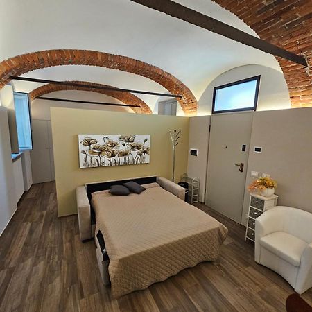Bilocale In Centro Storico! Apartment Alba  Luaran gambar