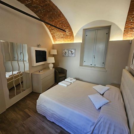 Bilocale In Centro Storico! Apartment Alba  Luaran gambar