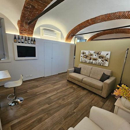 Bilocale In Centro Storico! Apartment Alba  Luaran gambar