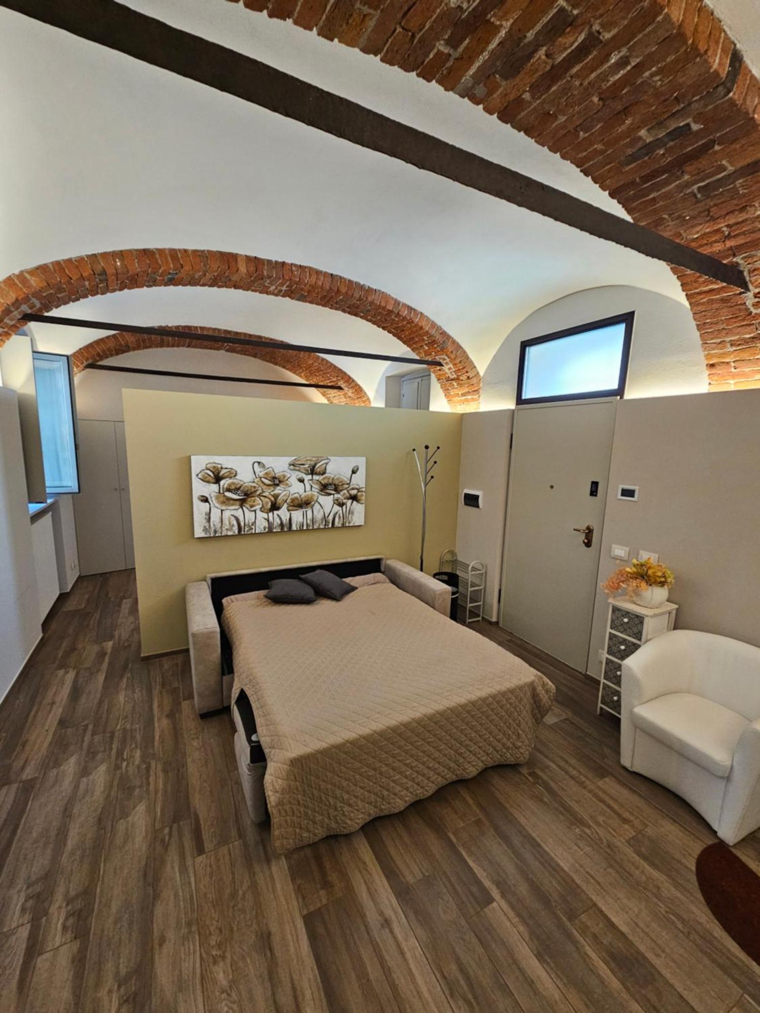 Bilocale In Centro Storico! Apartment Alba  Luaran gambar