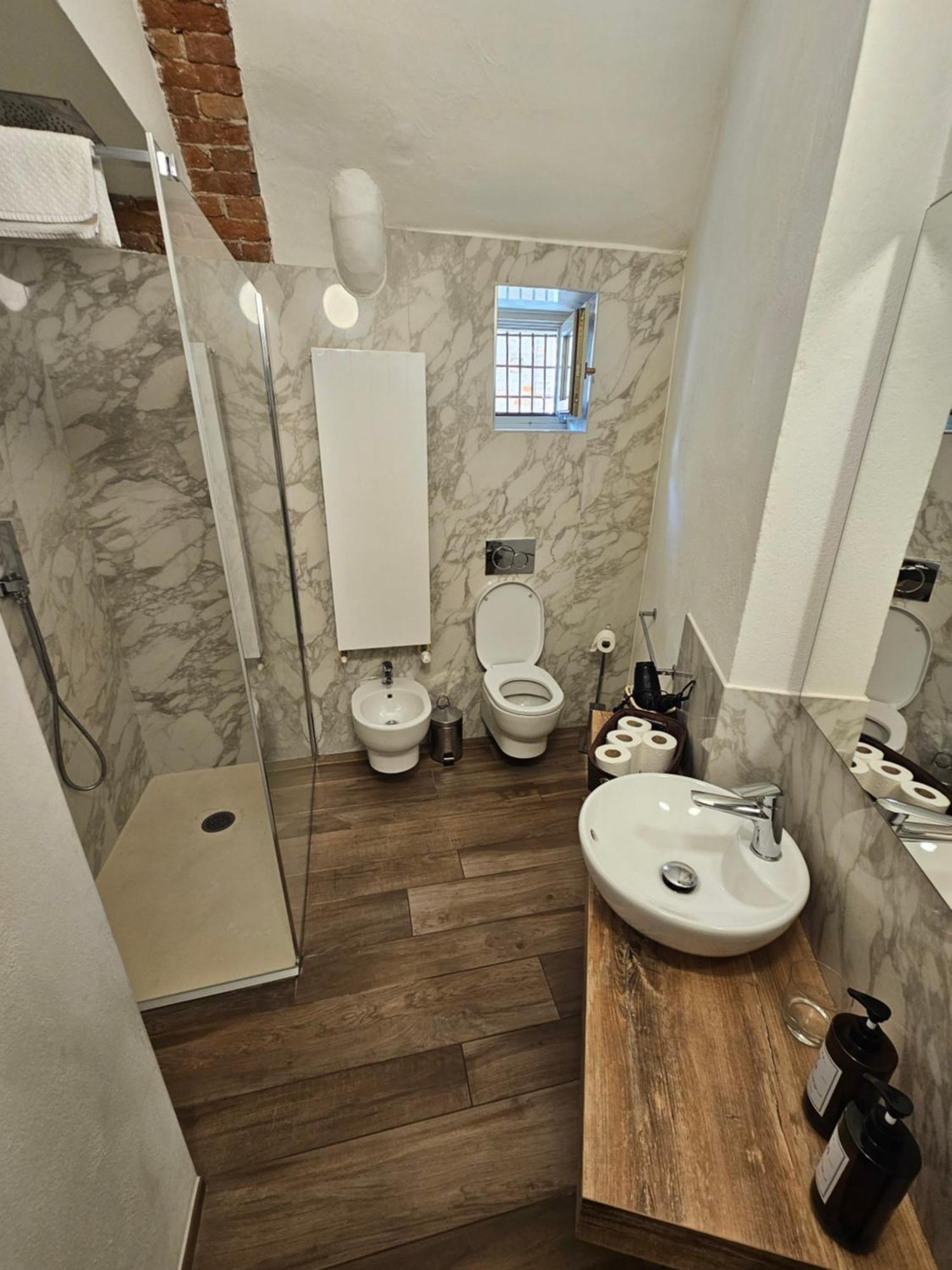 Bilocale In Centro Storico! Apartment Alba  Luaran gambar