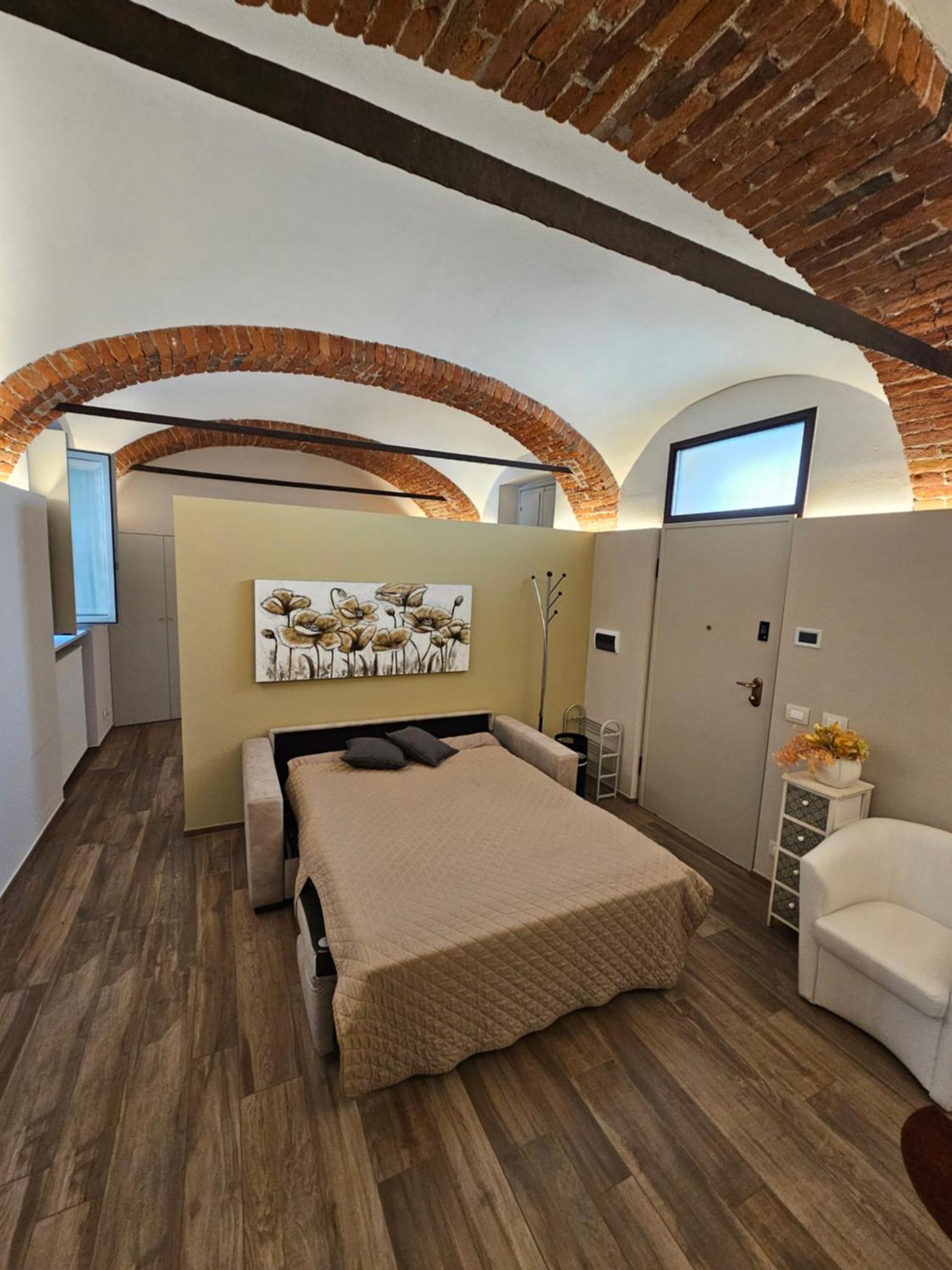 Bilocale In Centro Storico! Apartment Alba  Luaran gambar